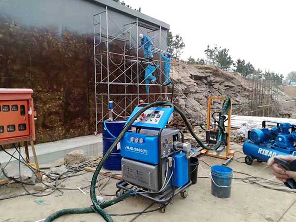 JNJX-H5600(T)聚脲噴涂機(圖1) 聚脲防腐施工噴涂機案例